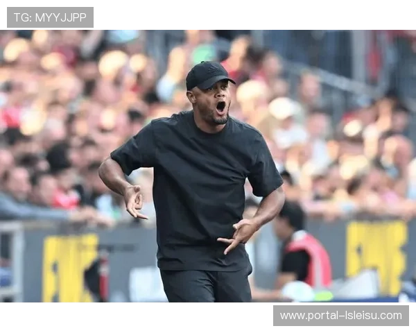 十人拜仁更衣室中场训话曝光，孔帕尼强调防守纪律