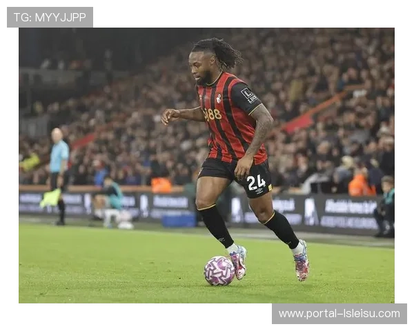 曼联否认接触塞门约与阿德耶米，转会重心仍放在中场引援