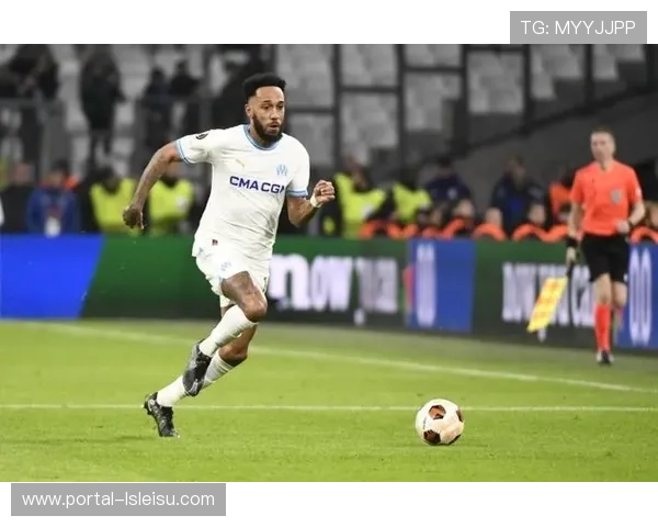 奥巴梅扬宝刀未老，传射建功助马赛登顶